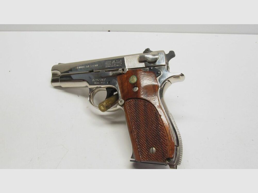 Sammlerstück vernickelt, Smith & Wesson Modell 39-2, 9mmLuger 9mmLuger