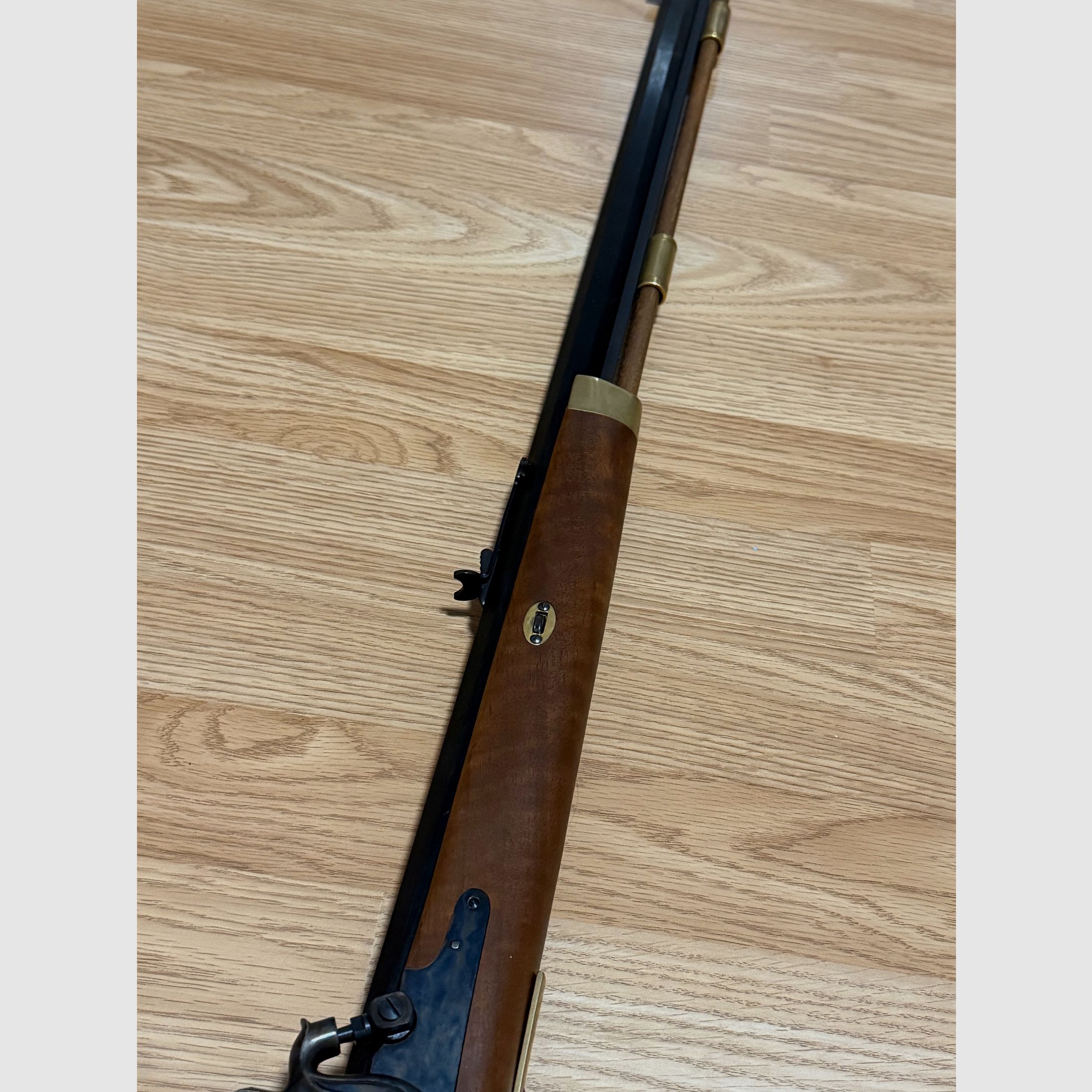 Davide Pedersoli Vorderlader Hawken Ziel Traditionell Kaliber 45.