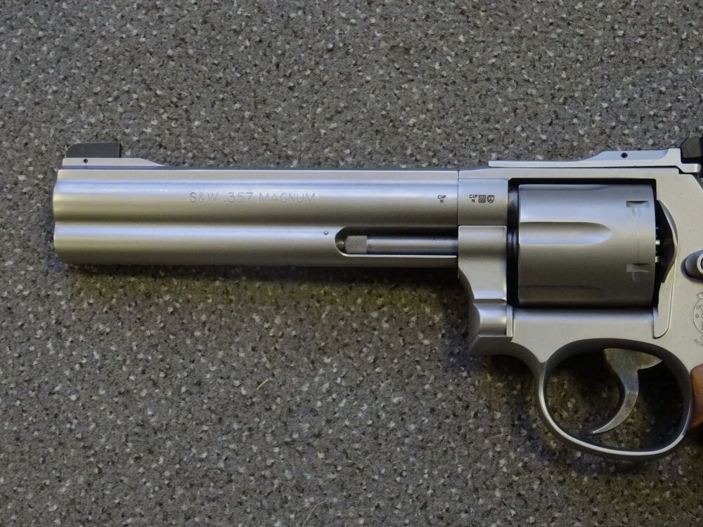 S&W SMITH & WESSON 686-6 TARGET CHAMPION 6"