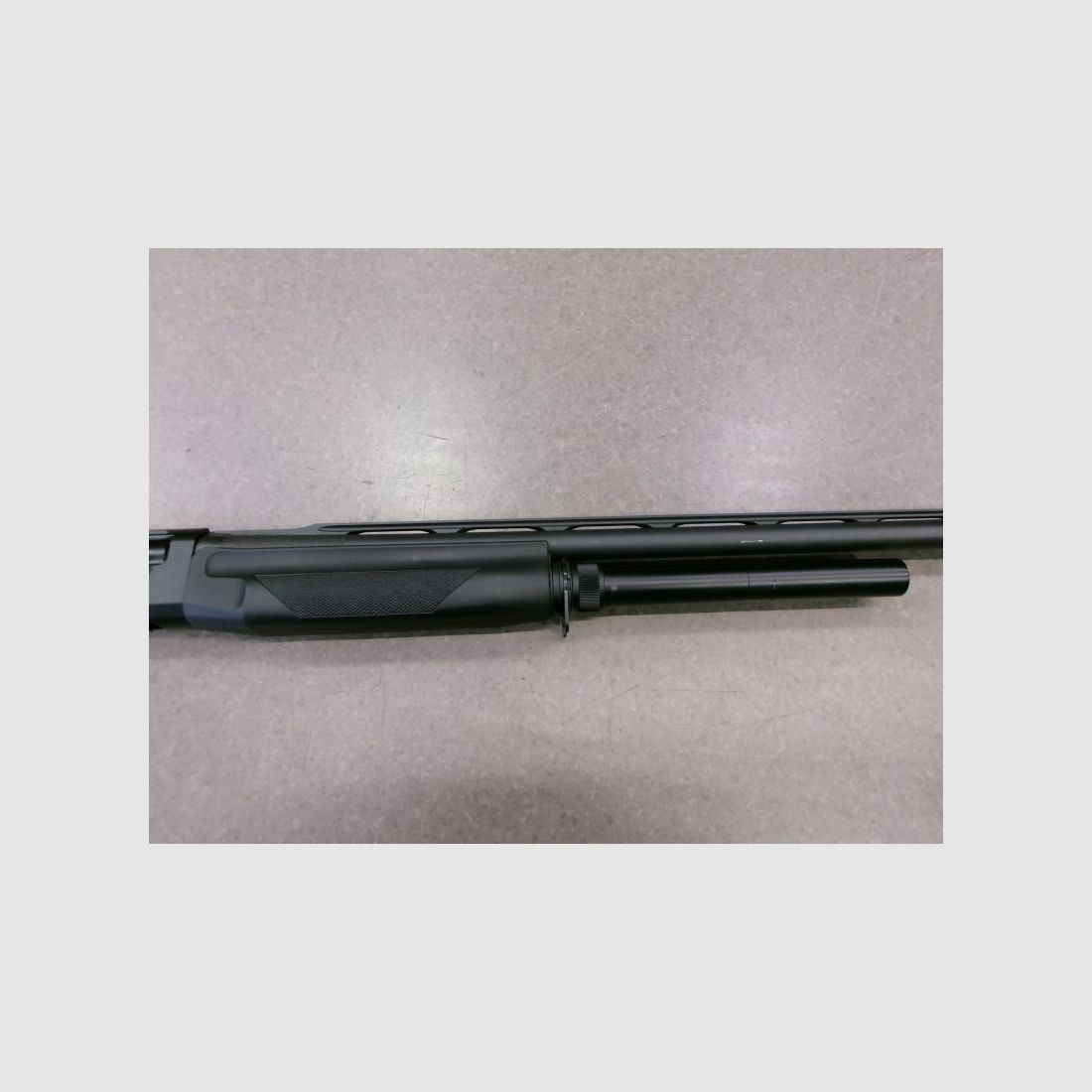BENELLI M1 SUPER 90 12 Ga used, image 5 of 11
