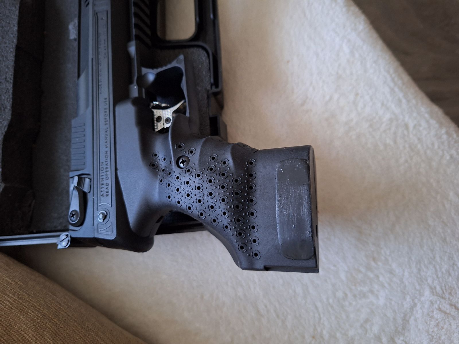 Zoraki Luftpistole 4,5mm mit Schalldämpfer 