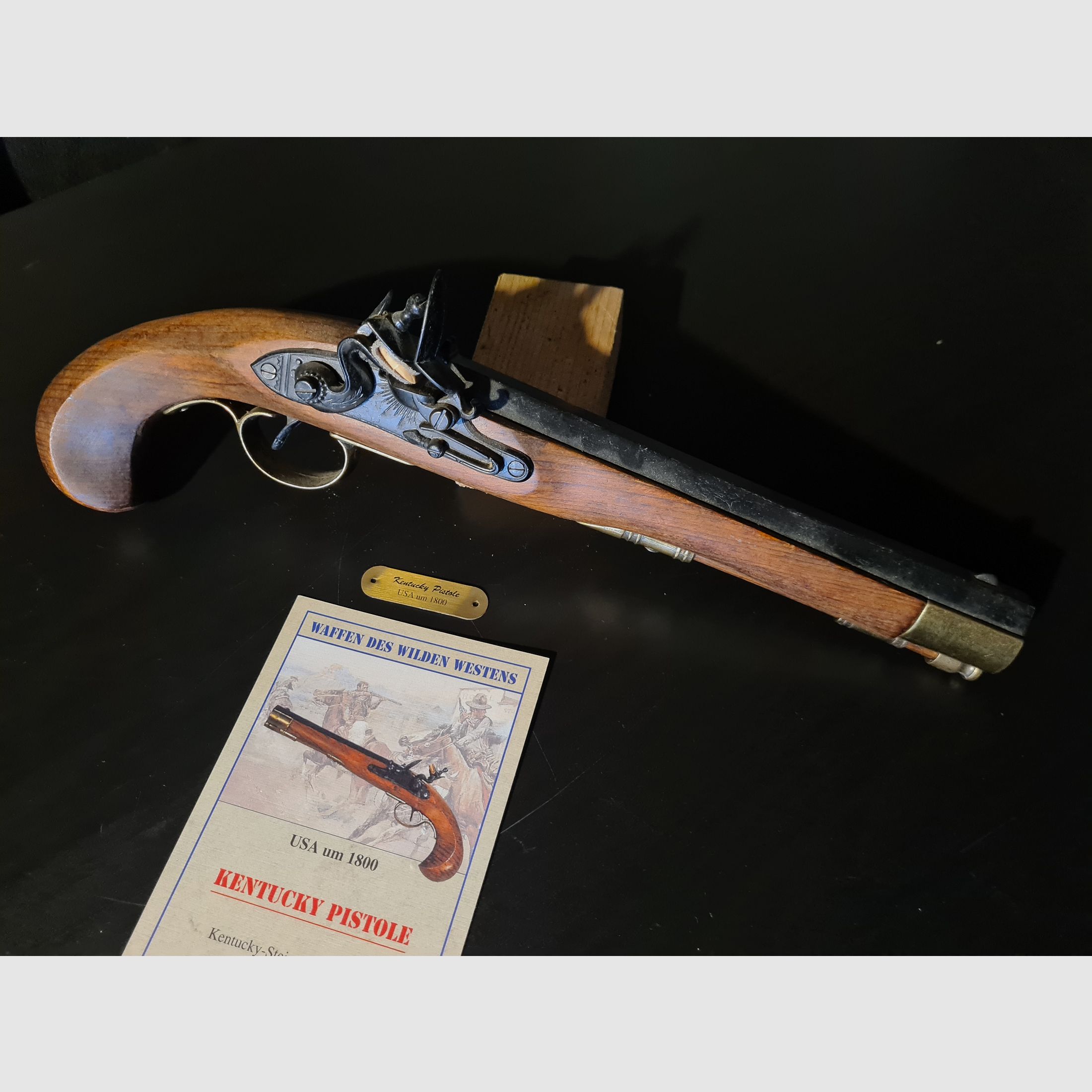 Pistolet Kentucky Dekowaffe