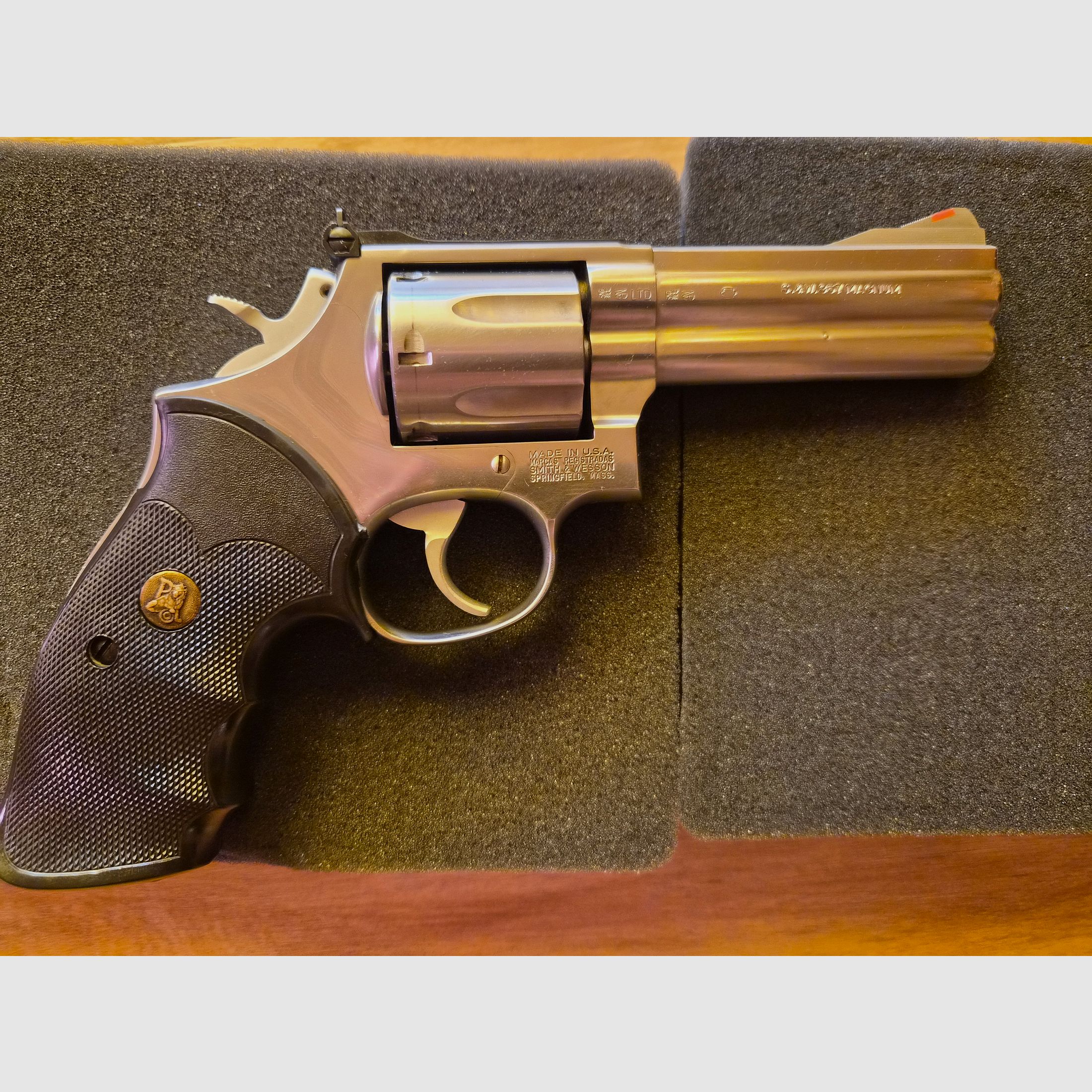Smith & Wessen 357 Magnum mało strzałów