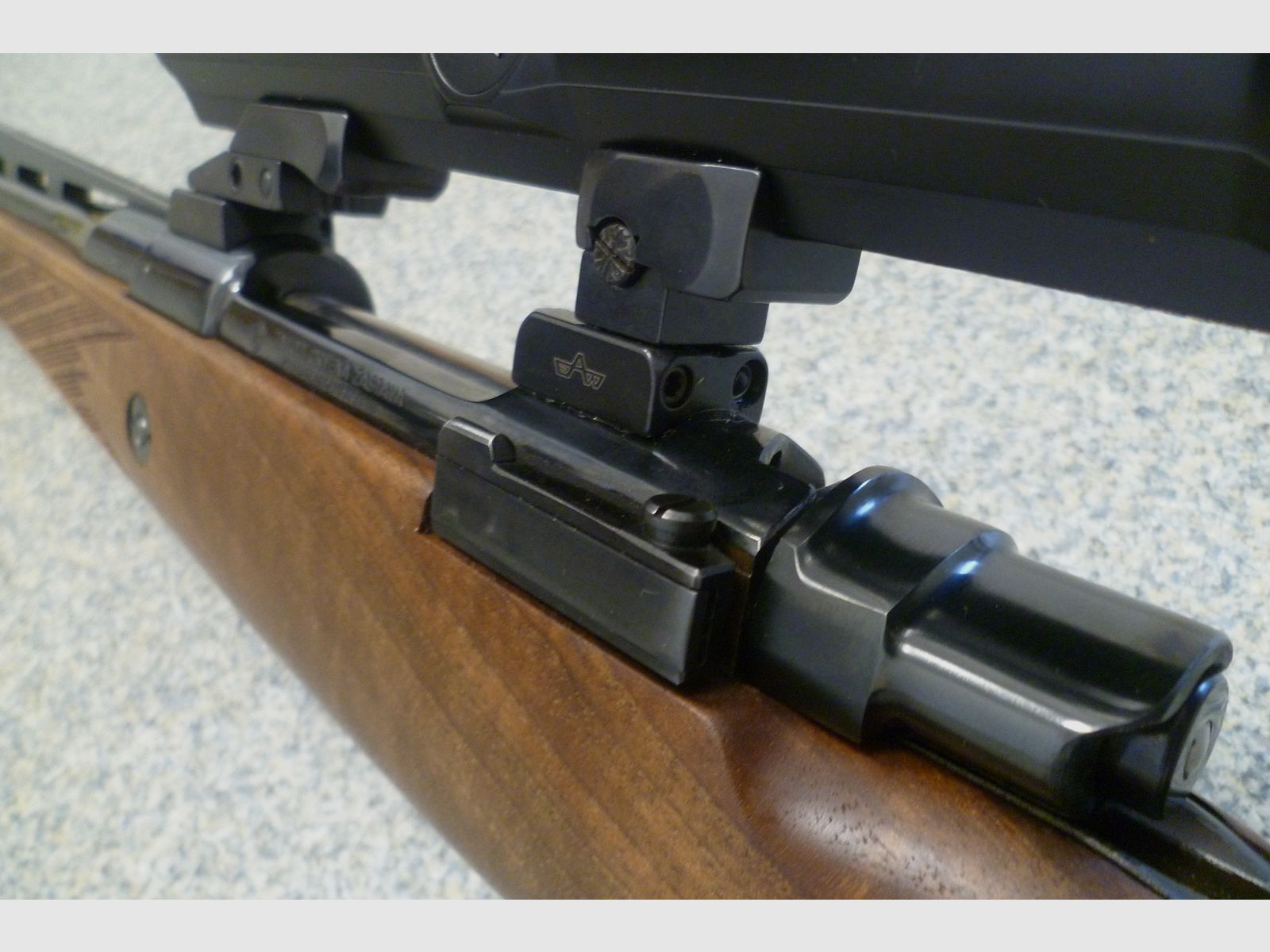 Karabinek Zastava L 83 9,3x62