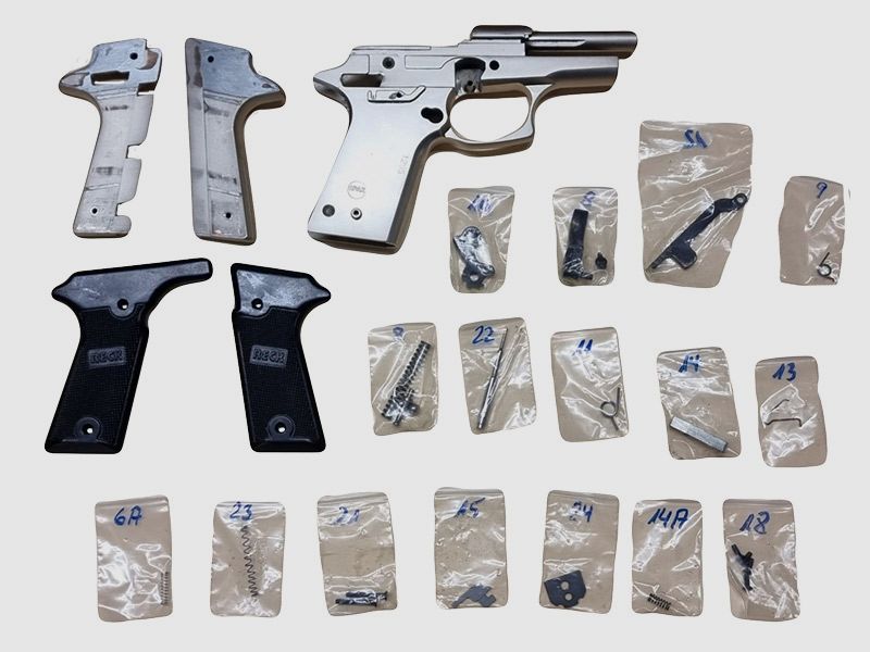 B-Ware Ersatzteil Set fĂĽr Schreckschuss Pistole Reck Double Eagle Mini 9 PA Kaliber 9 mm P.A.K. 28-teilig
