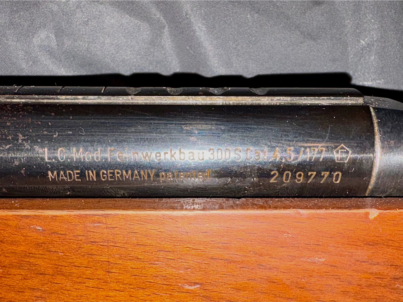 Feinwerkbau 300S Match – 250 VB Klasyczna wiatrówka z tłokiem