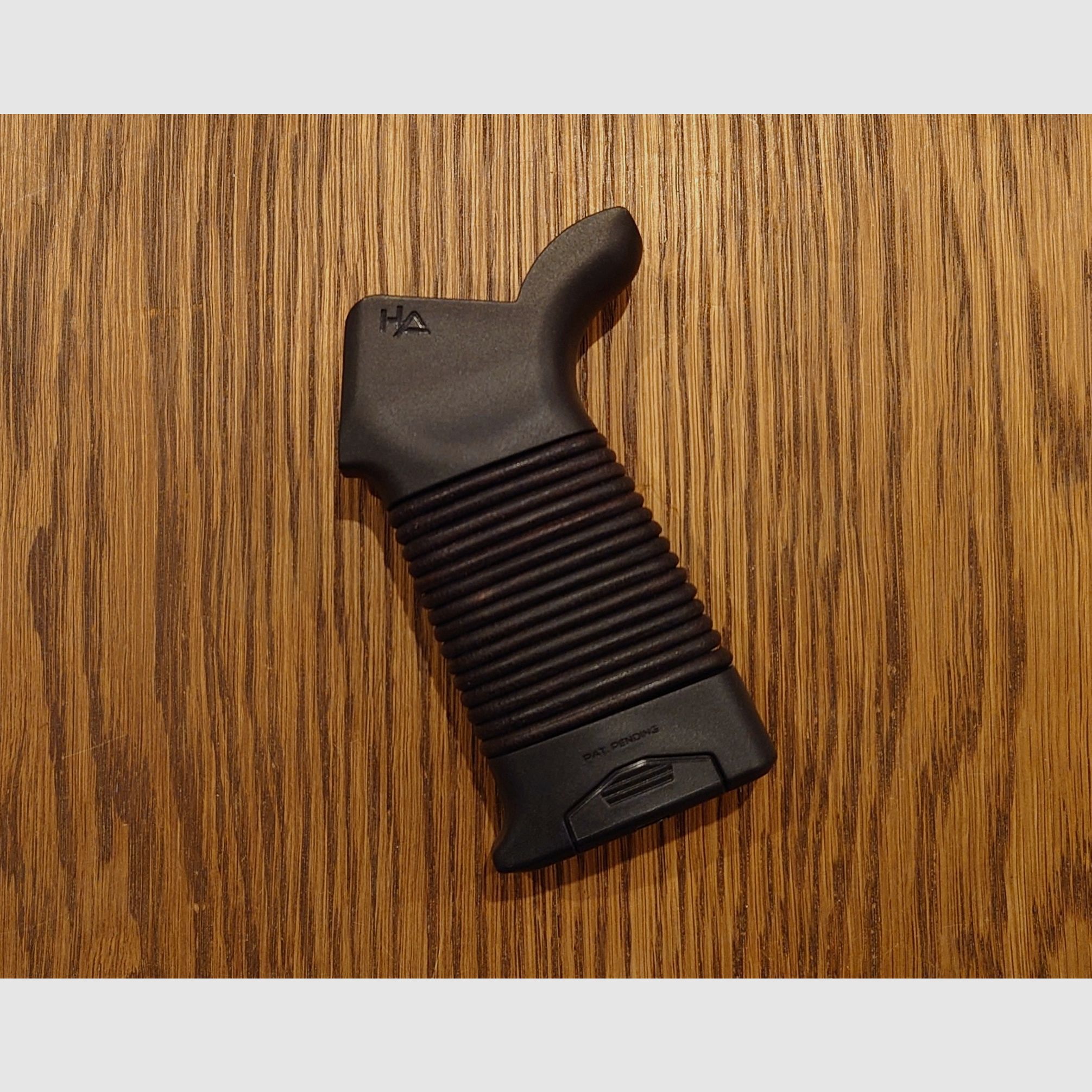 Hera Arms Pistolengriff Leder für AR15 oder AR10