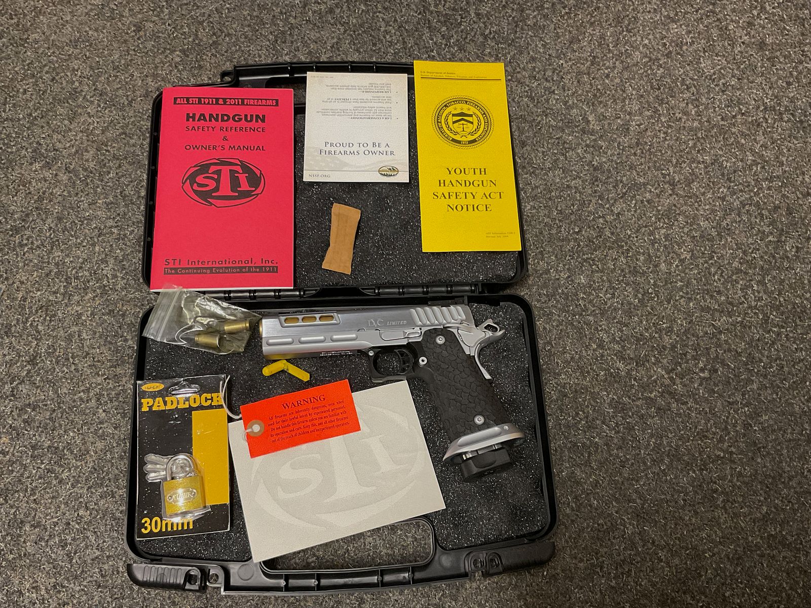 STI 2011 DVC Limited 40S&W