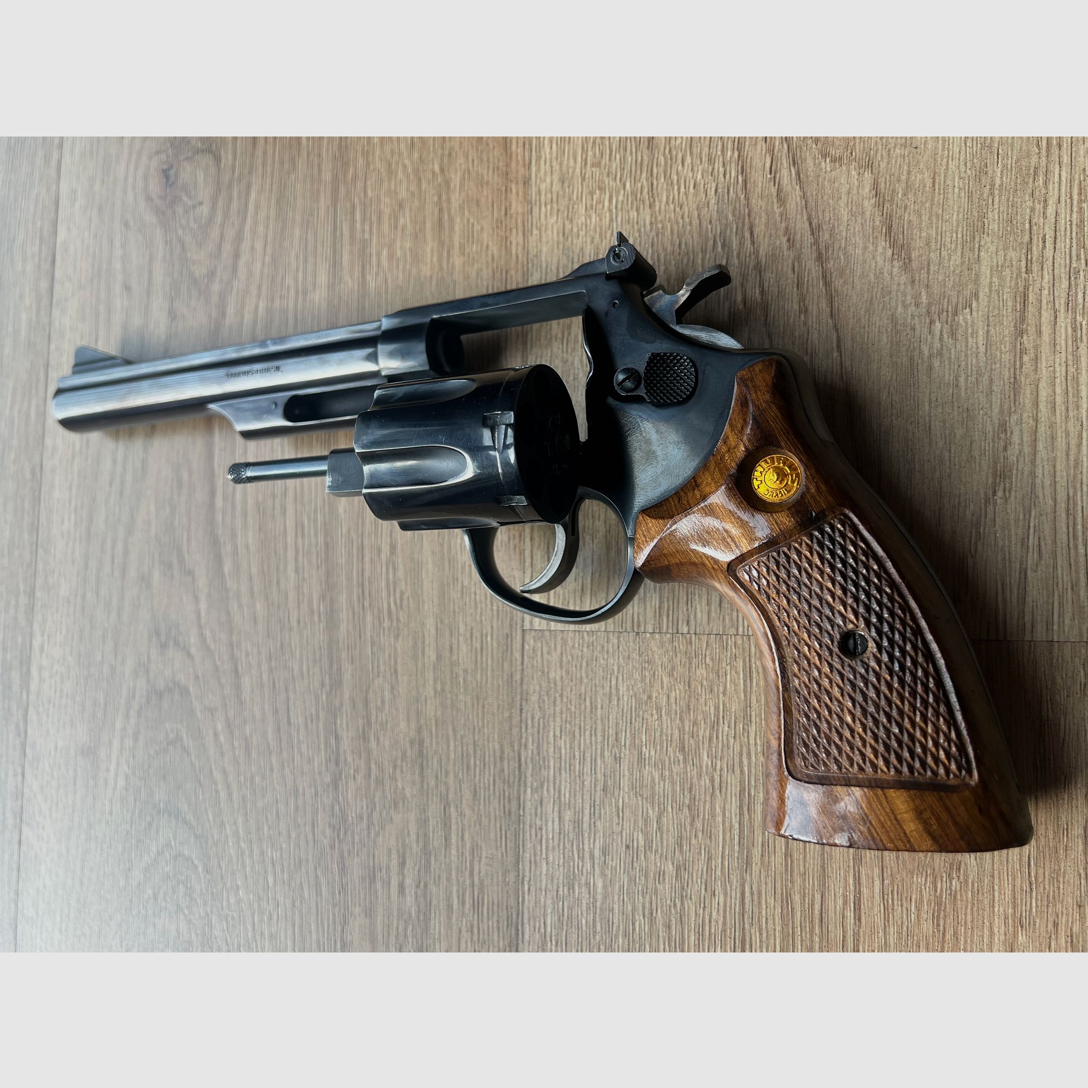 revólver Taurus modelo 66 .357 Magnum