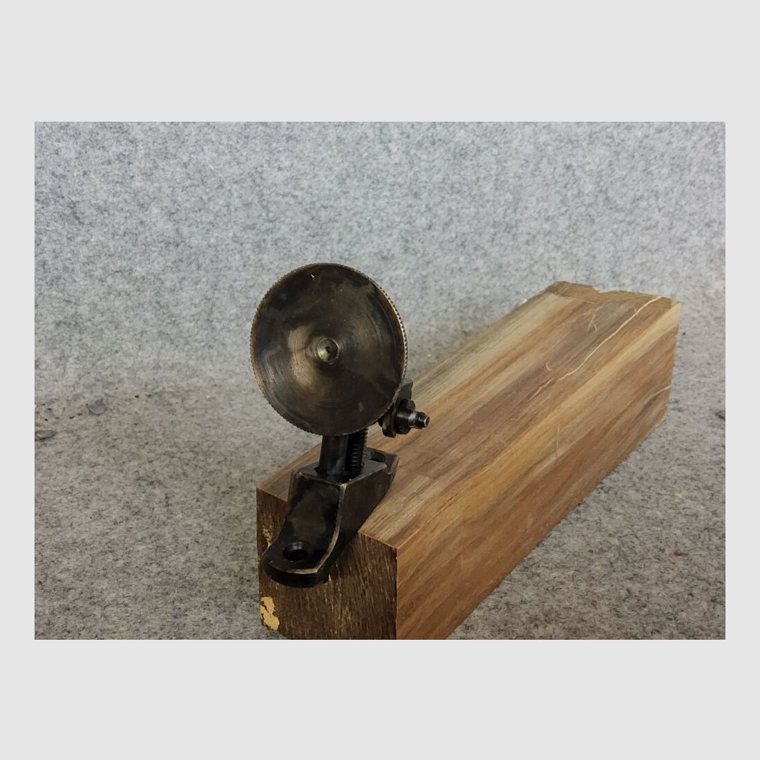 inconnu pistolet à feu