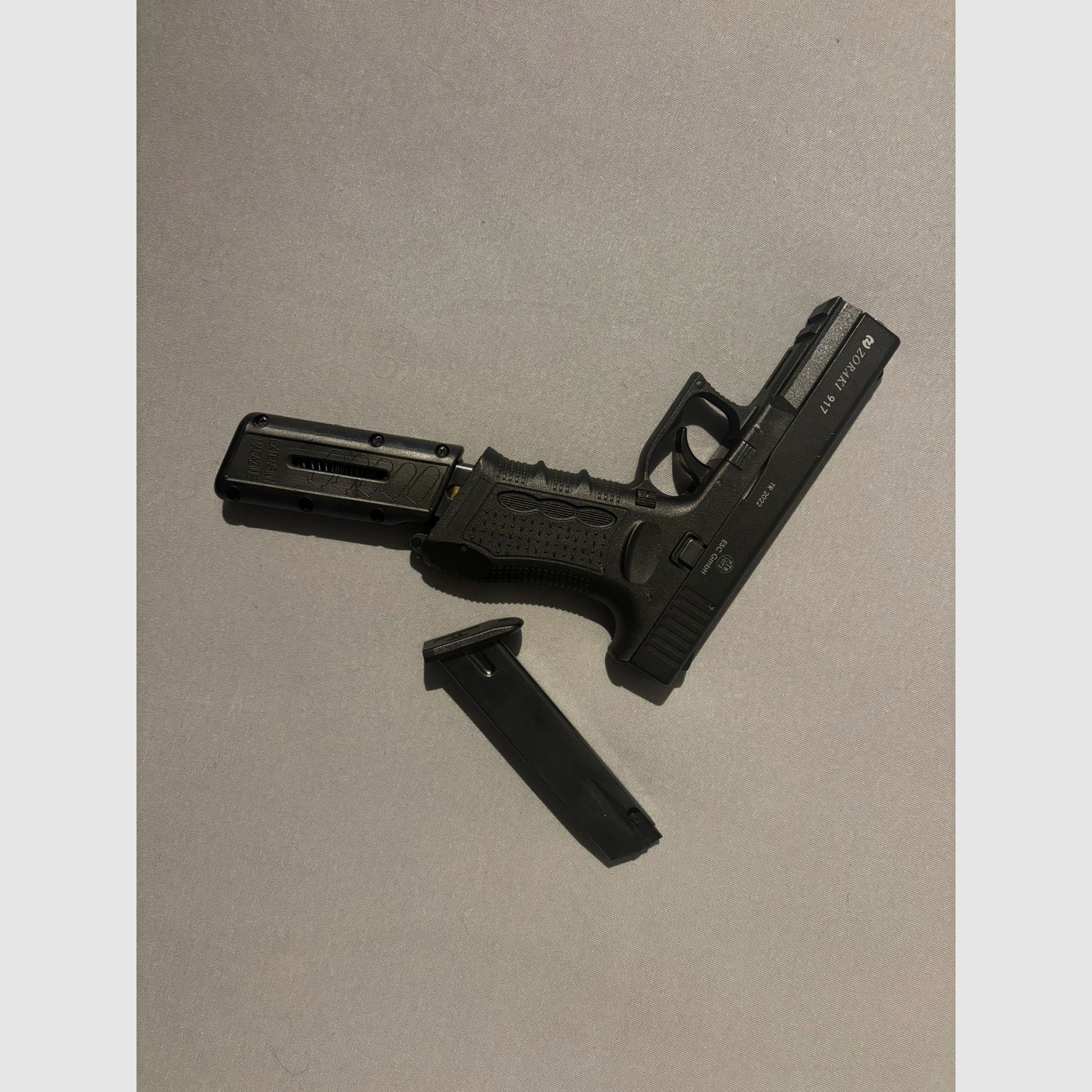 Zoraki 917 pistolet d'alarme 9mm P.A.K. - noir