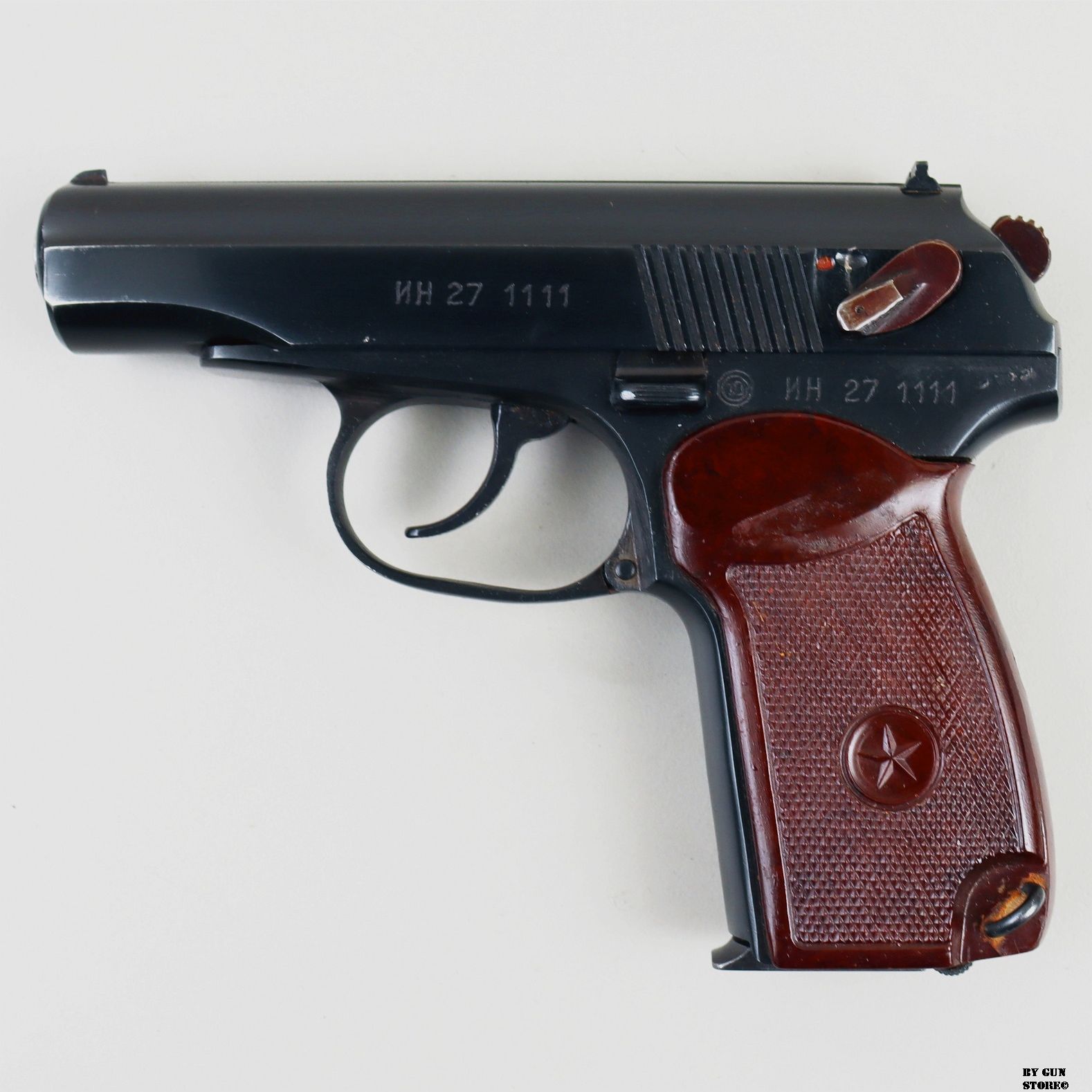 Pistolet Ars. Militare Kazanak Bulgaria mod. Tokarev cal. 9 Tok n° de série 271111, image 1 sur 7
