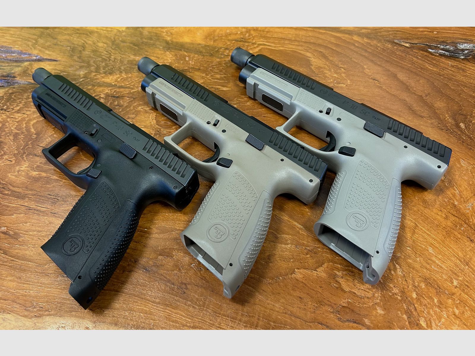 CZ P10 SC (Laufgewinde) / MEGADEAL