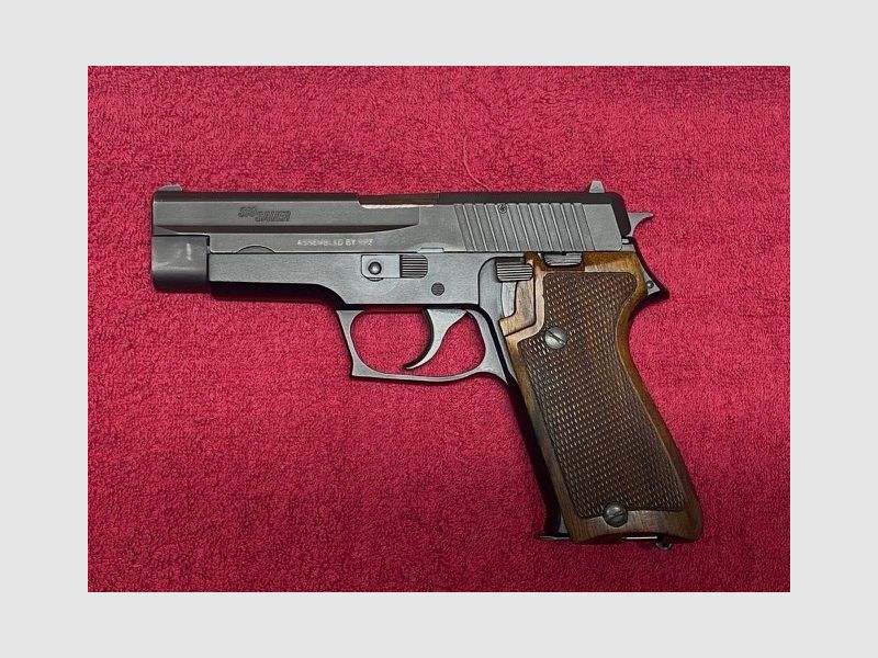 Auflösung meiner Sammlung: SIG Sauer P220 Kal. 9mm - sehr gepflegter Zustand
