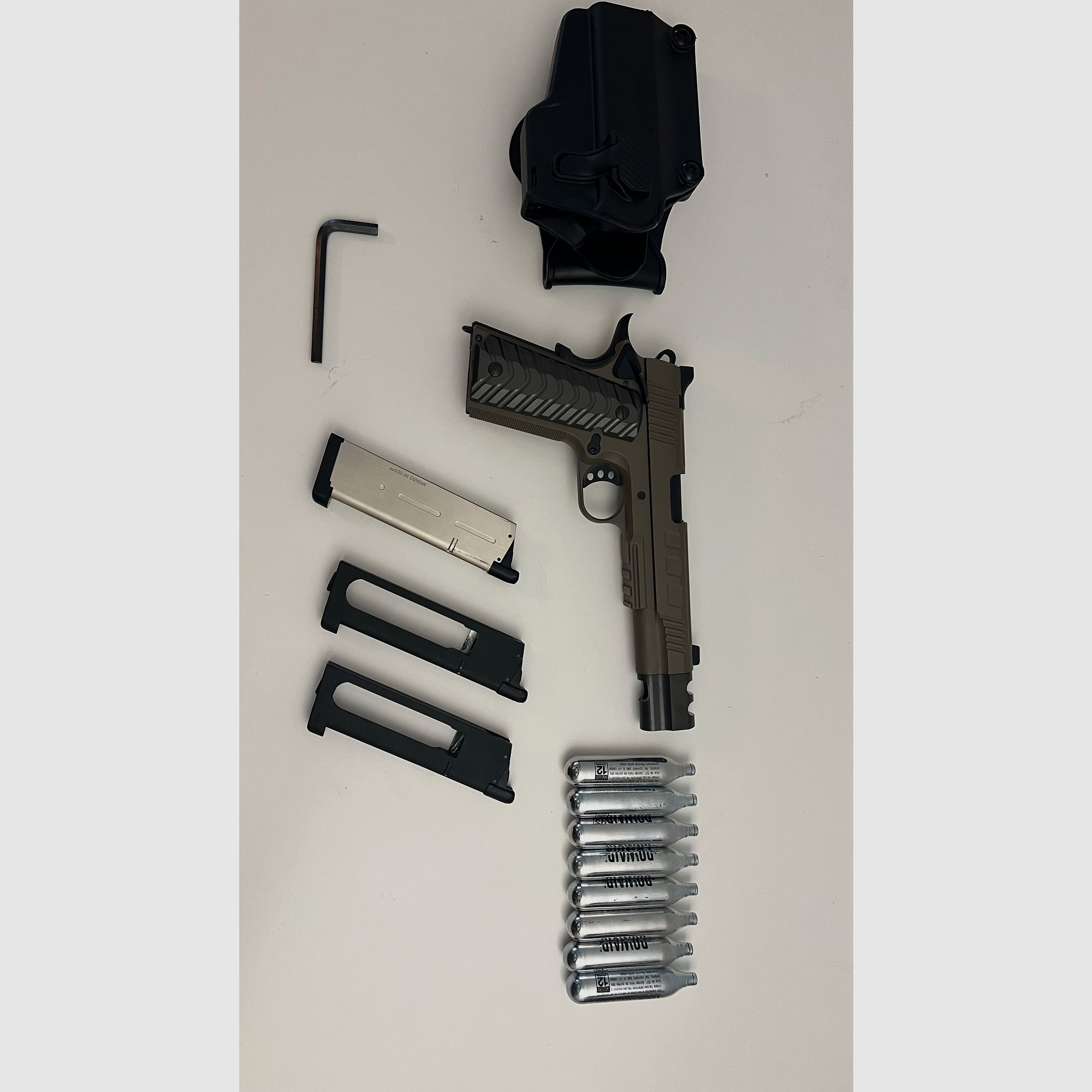 Airsoft full loadout MK18 replica + attachments,KJWorks KP19 CO2 blowback