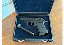 Walther PPK .380ACP / Browning 9mm corto con accesorios