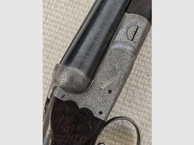 Luxury shotgun Guyot Paris, 1870, Whitworth double barrel, "MIEUX MOURIR QUE ME TERNIR"