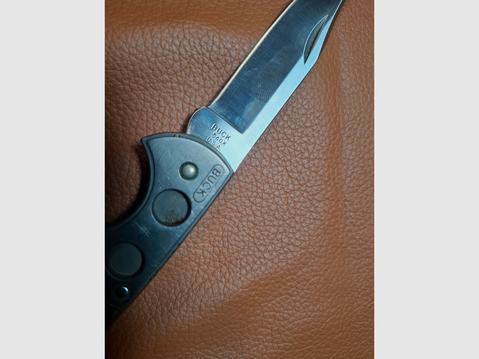 Buck Titanfolder 560X