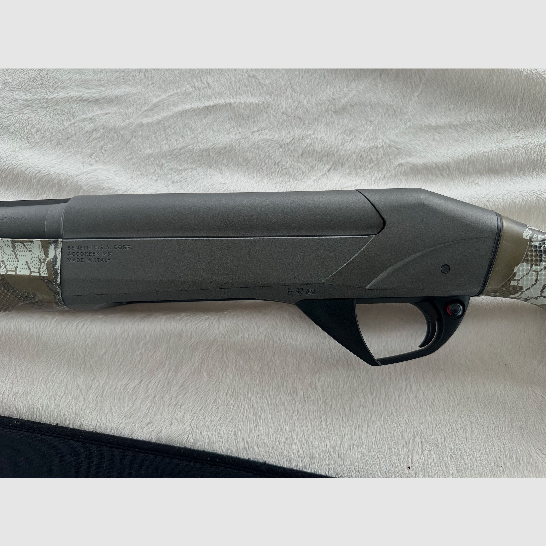 Benelli Super Black Eagle 3 - Cerakote Tungsten - Rarität - Selbstladeflinte in 12/70 - 12/76 - 12/89 - NEUWERTIG !