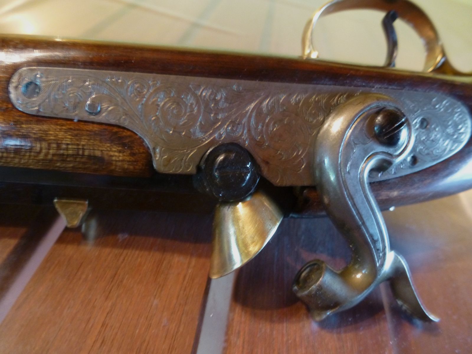 Pistolet à percussion Bounty de Petersoli