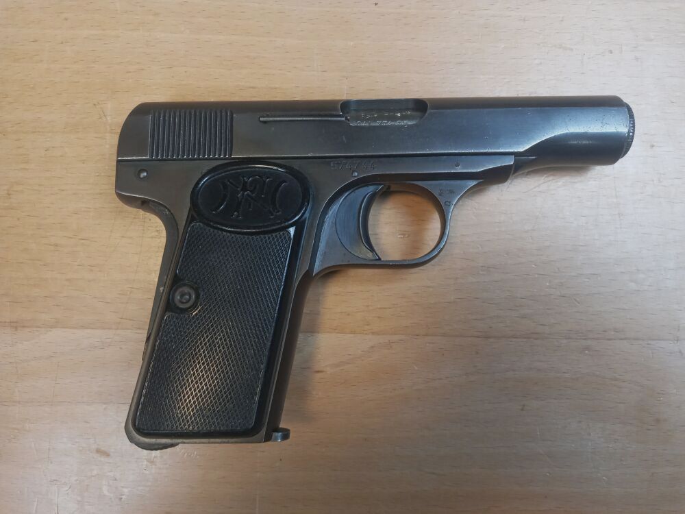 FN Browning , Herstal M 1910