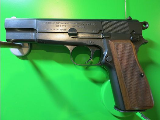 Fabrique Nationale Herstal, FN Browning HP (High) Hi-Power     #49