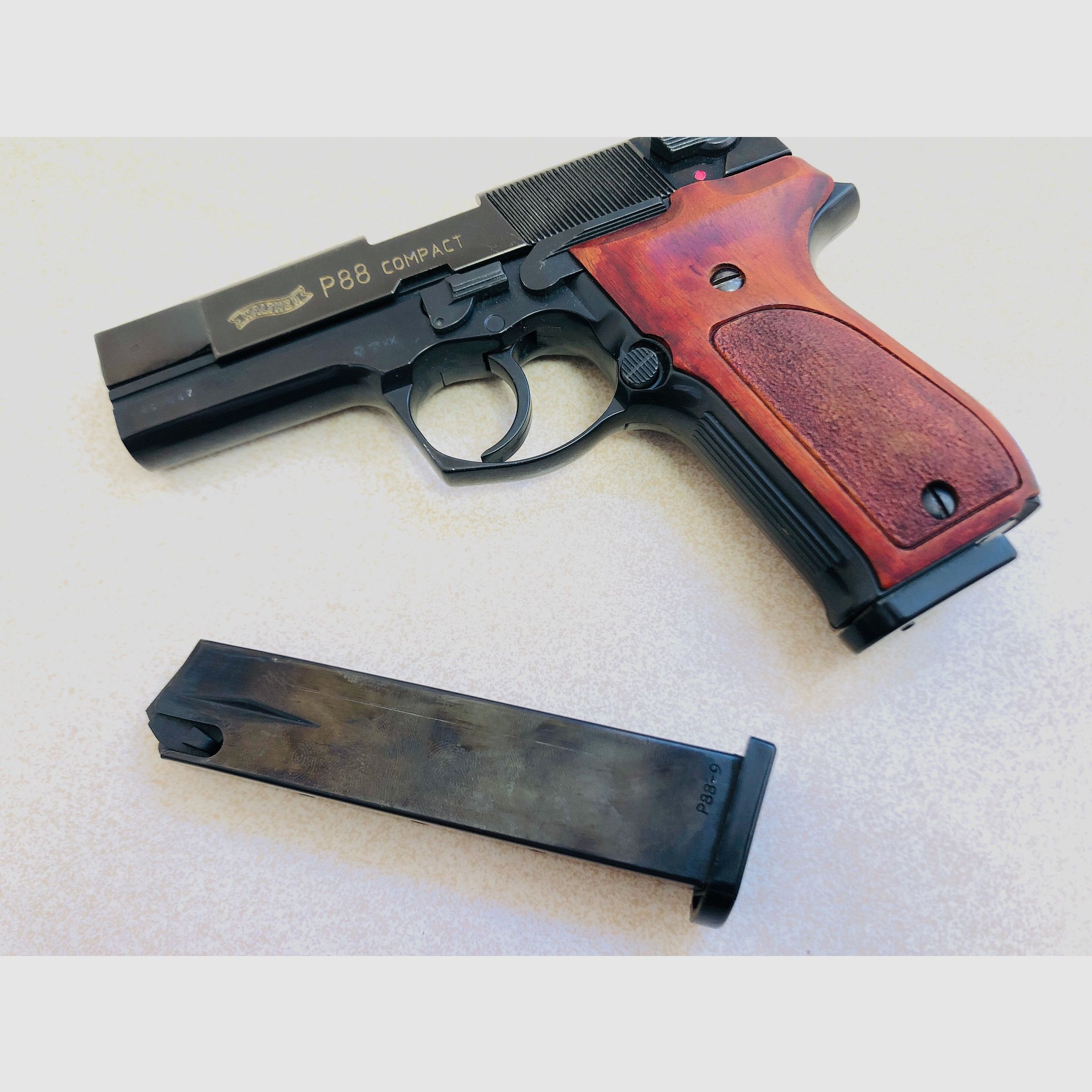 Signalwaffen••• Magazin für Walther P88 Schreckschusspistole - 9mm PAK •••