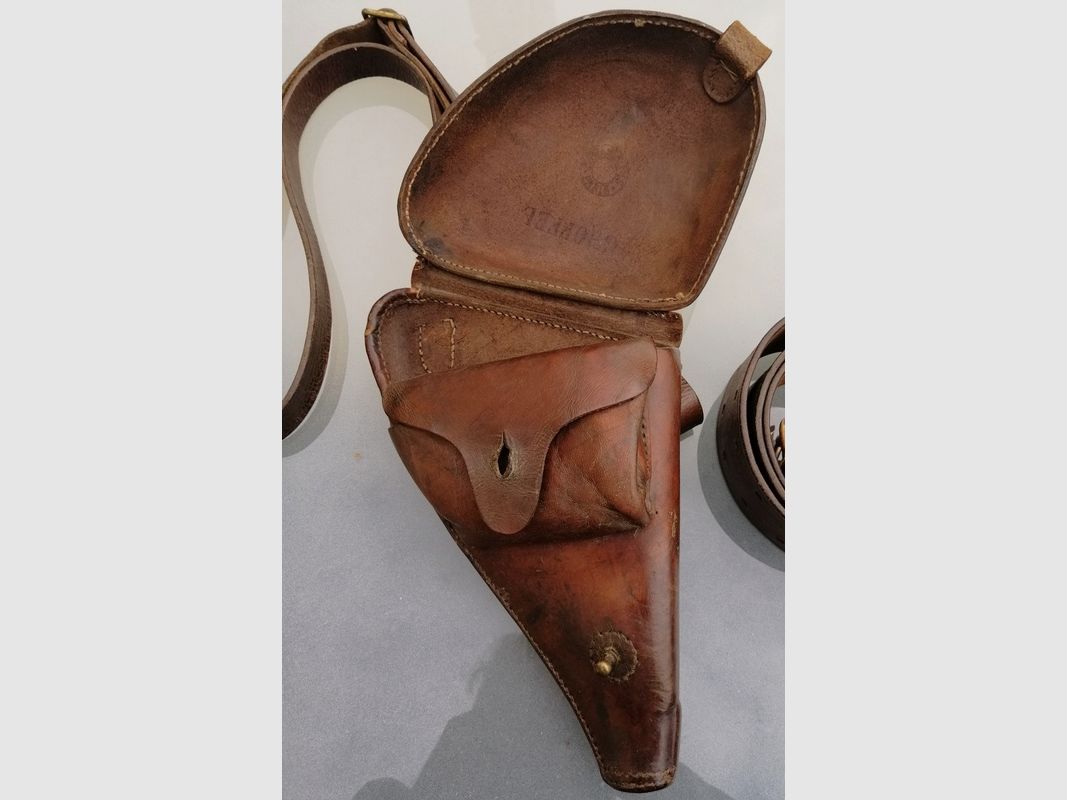 Sehr schönes Holster für Revolver 1892 mit Gurt und Gürtel – braunes Leder – Ausgezeichneter Zustand, Bild 2 von 9