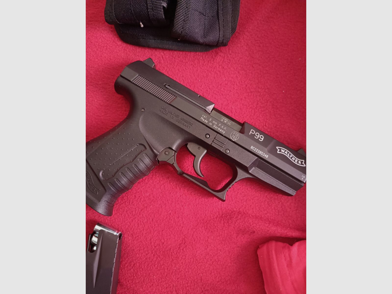 Walther P99 einmal benutzt standart+32magazien brusthalfter ca 400st. 9mm p.a.k.