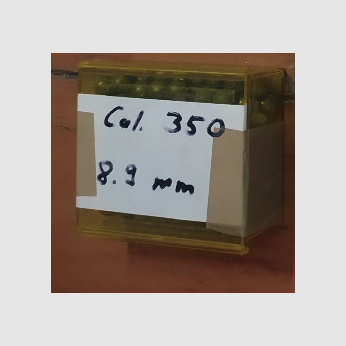 Diversas partes: Mira telescópica, pistola libre de 4,5 mm BB, diferentes culatas, maletín