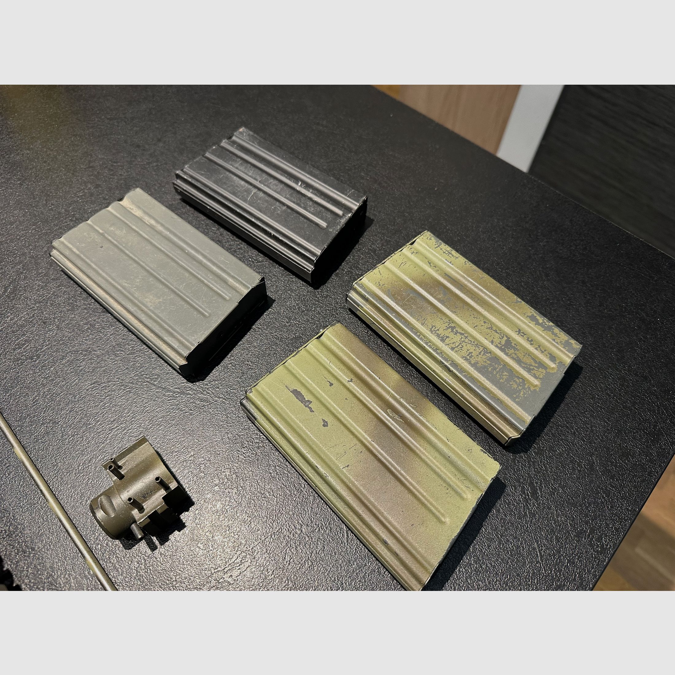 SR25 parts und Mags