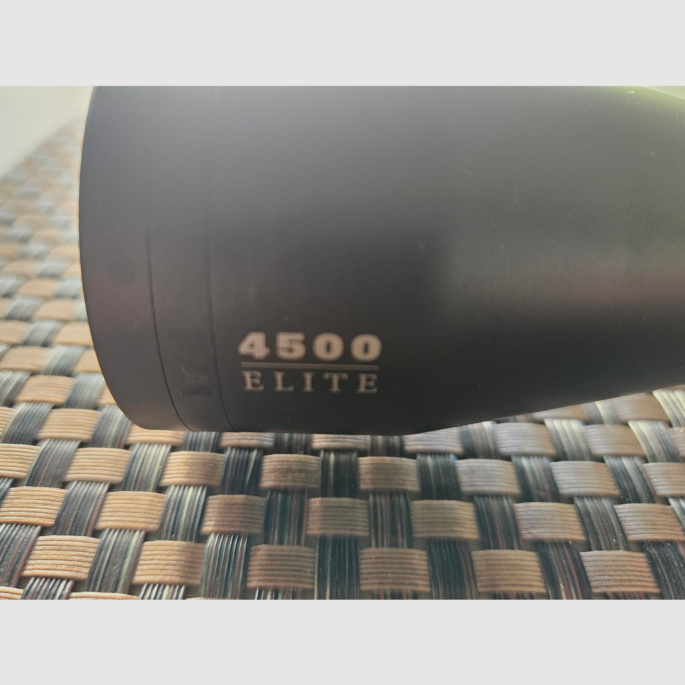 BUSHNELL ELITE 4500 6-24 x 40