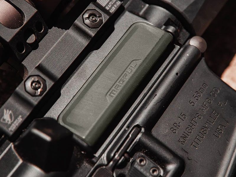 MAGPUL AR15 Dust Cover Black