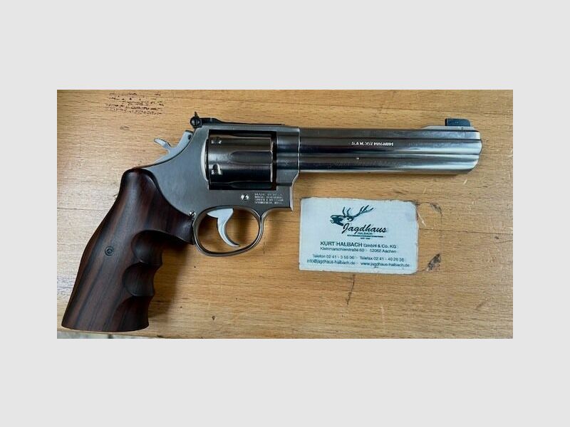 Commission Rev. S&W 686-4 6''Sup.Tg.Champ
