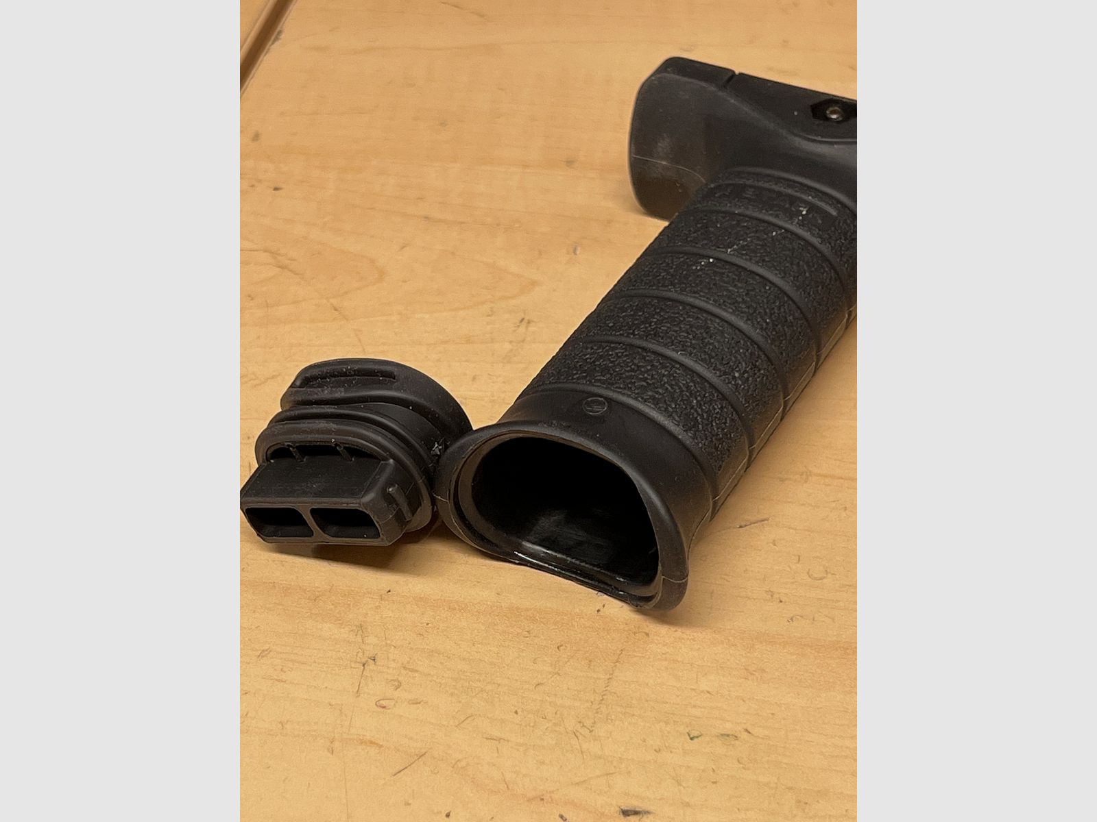 Vertical front grip for Airsoft long, in black