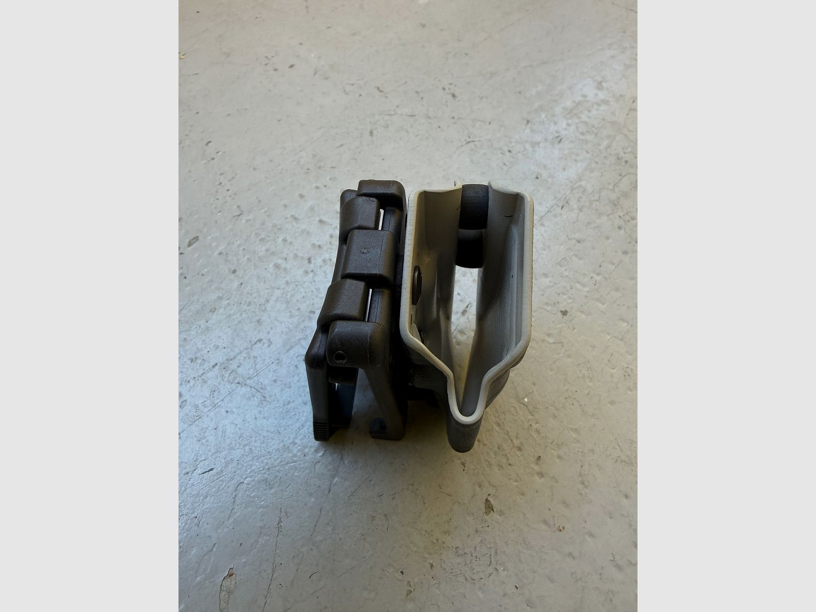 Black Trident Pistolen Single Mag Carrier voor CZ Shadow 2