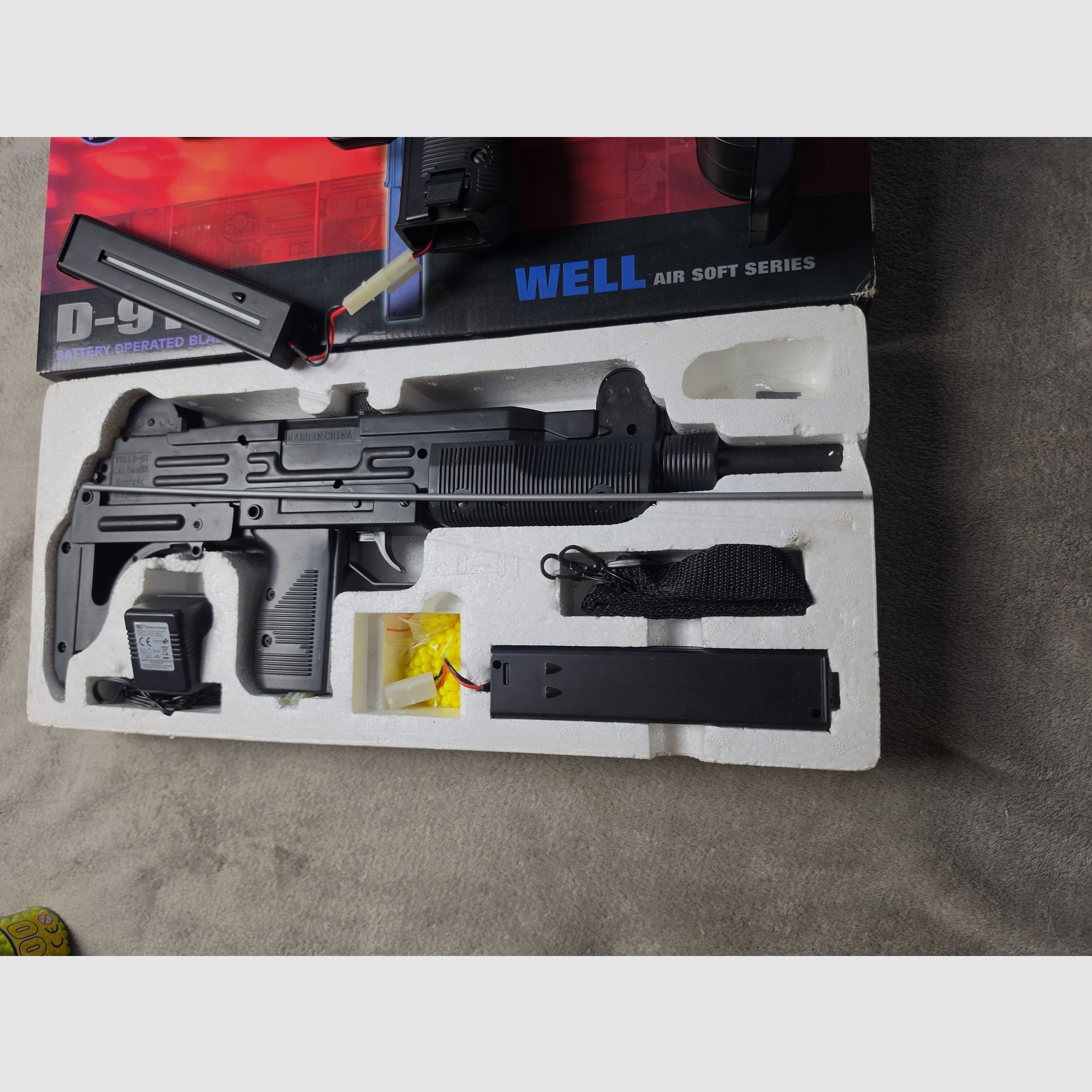 2x WELL D-91 UZI Airsoft SMG eléctrica Softair lote / set, imagen 7 de 9