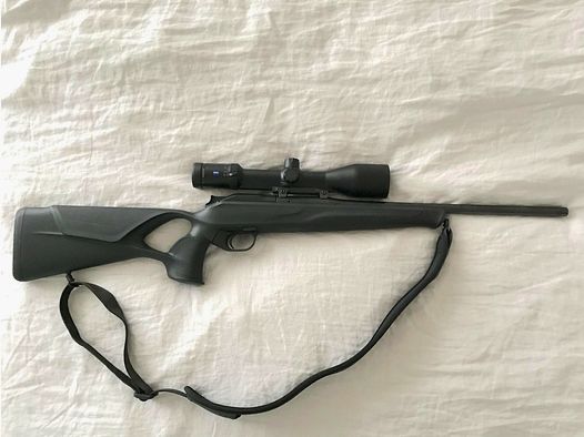 Blaser R8 Professional Success  (links) 