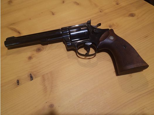 Revolver Sauer SR3
