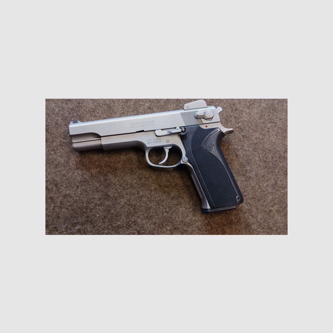 Pistole Smith & Wesson, Kal. .45 Auto