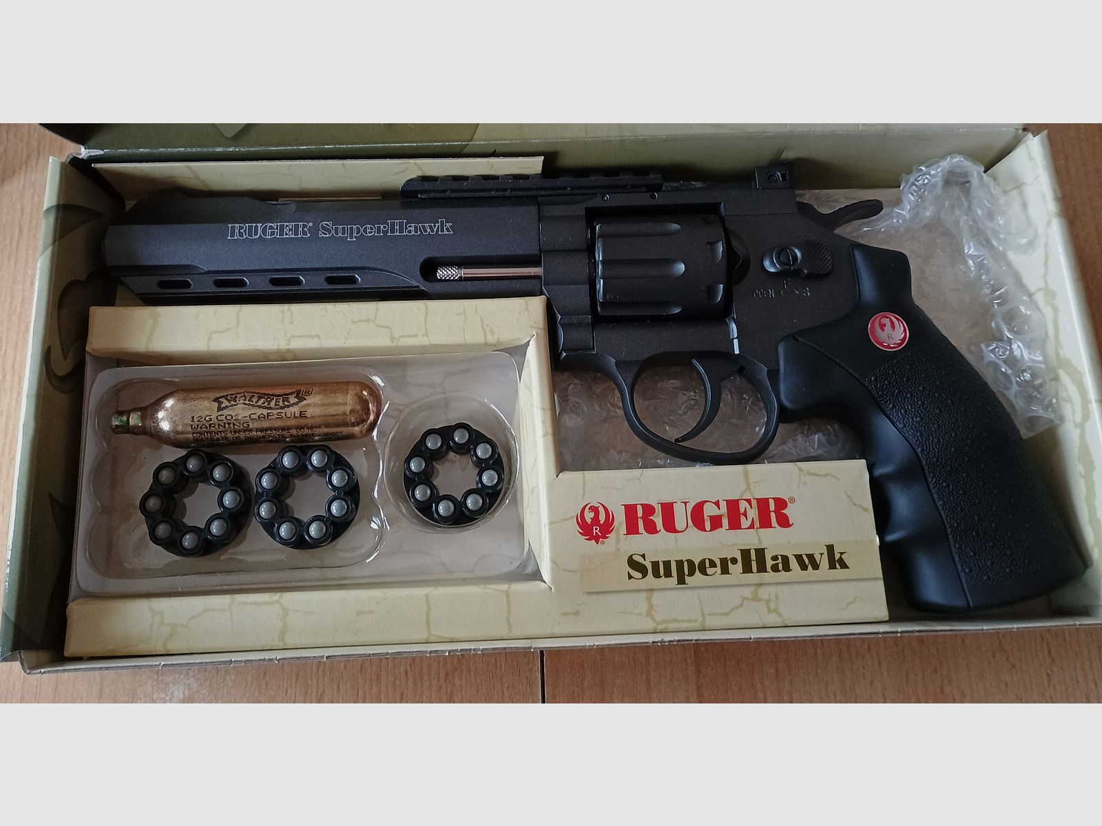 Revólver Ruger Superhawk