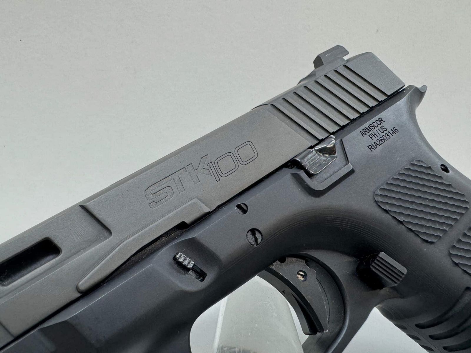 ARMSCOR STK100 – LUB – 9mm Luger