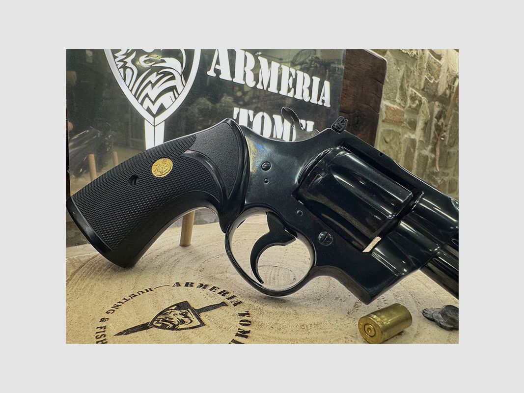 USED – REVOLVER – COLT PYTHON 2 1/2 cal. 357 Mag. (BLUE FINISH), image 6 of 8