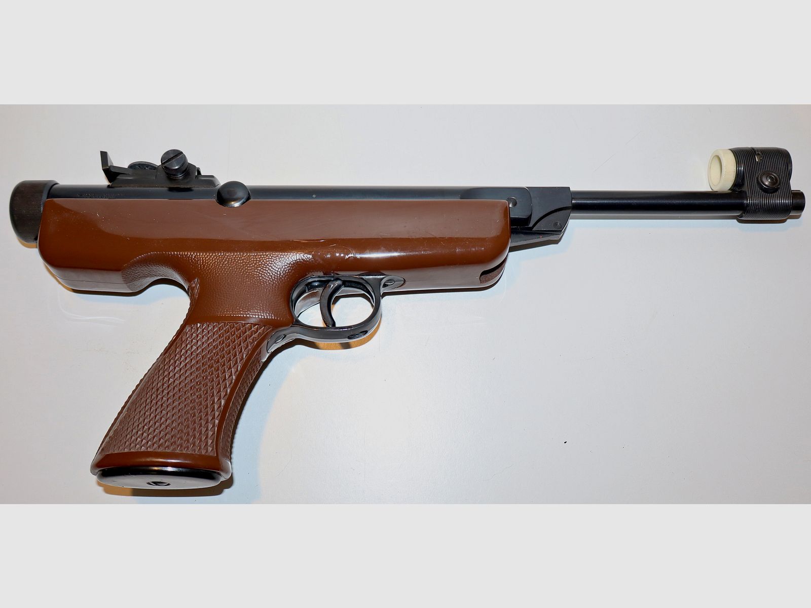 Diana Mod. 6 air pistol, Cal. 4.5 mm, manufactured 03/69 - No. 031531