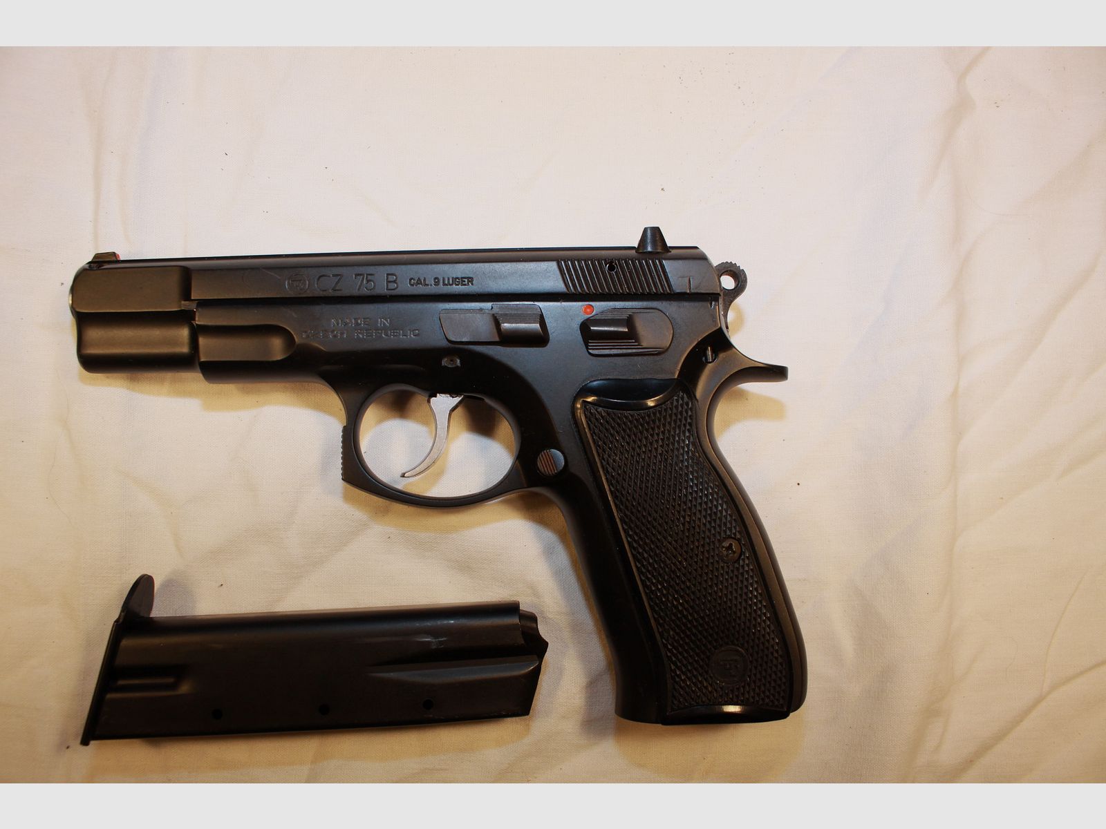 CZ 75 B.