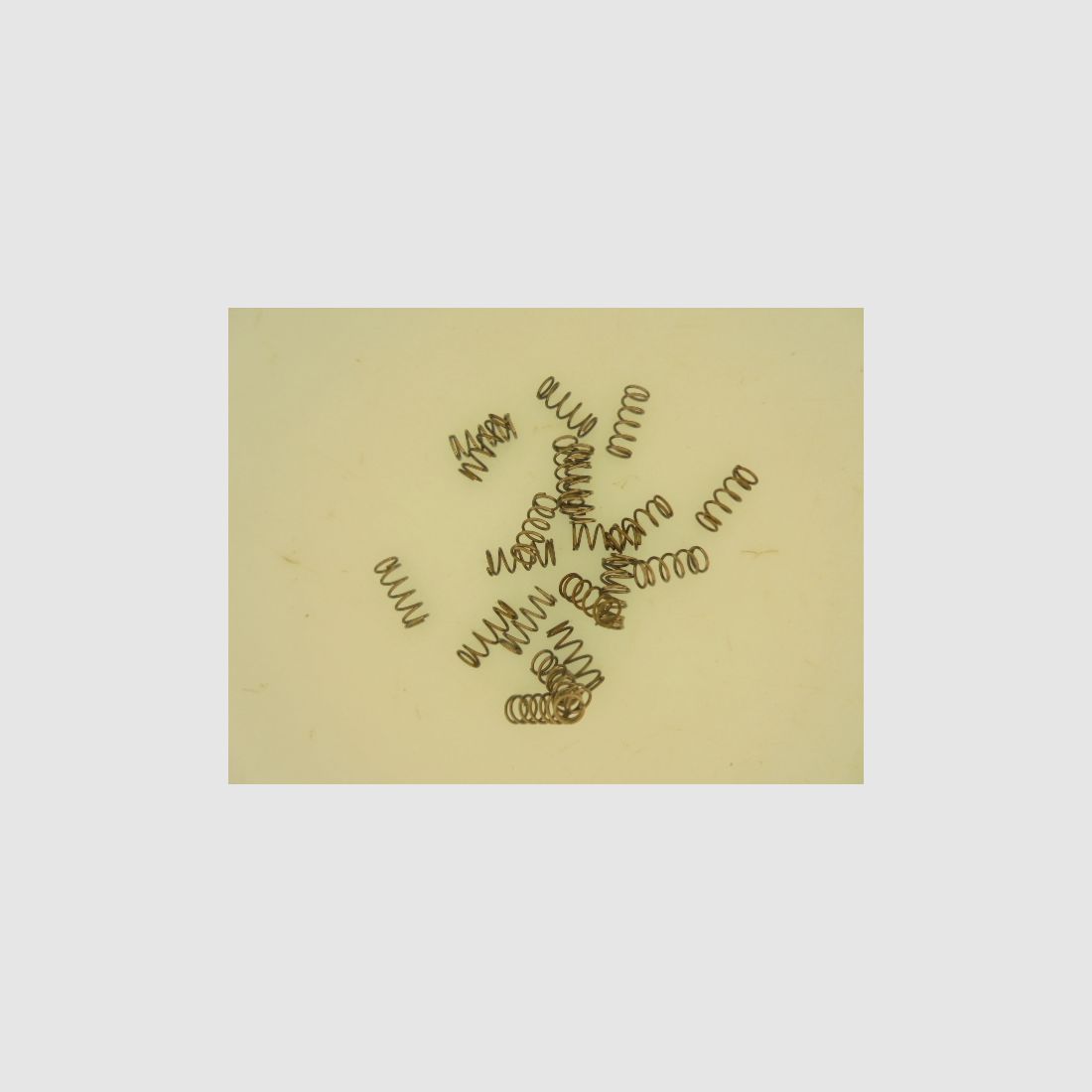 EXTRACTOR SPRING ERMA EM1, image 2 of 3