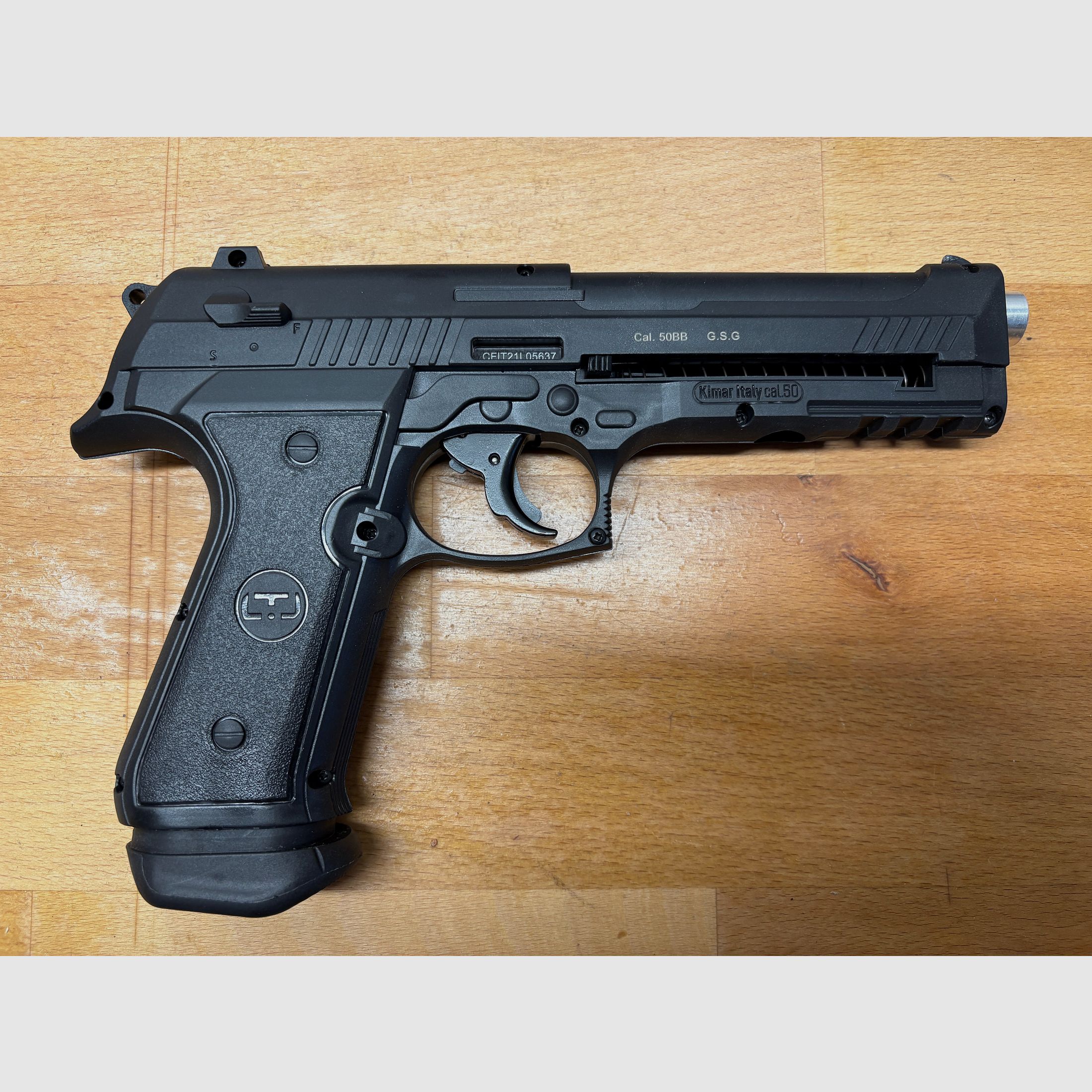 LTL Alfa 1.50 Co2-Pistole cal .50 Defense Training Marker (P18) mit Munition + CO² Patronen 