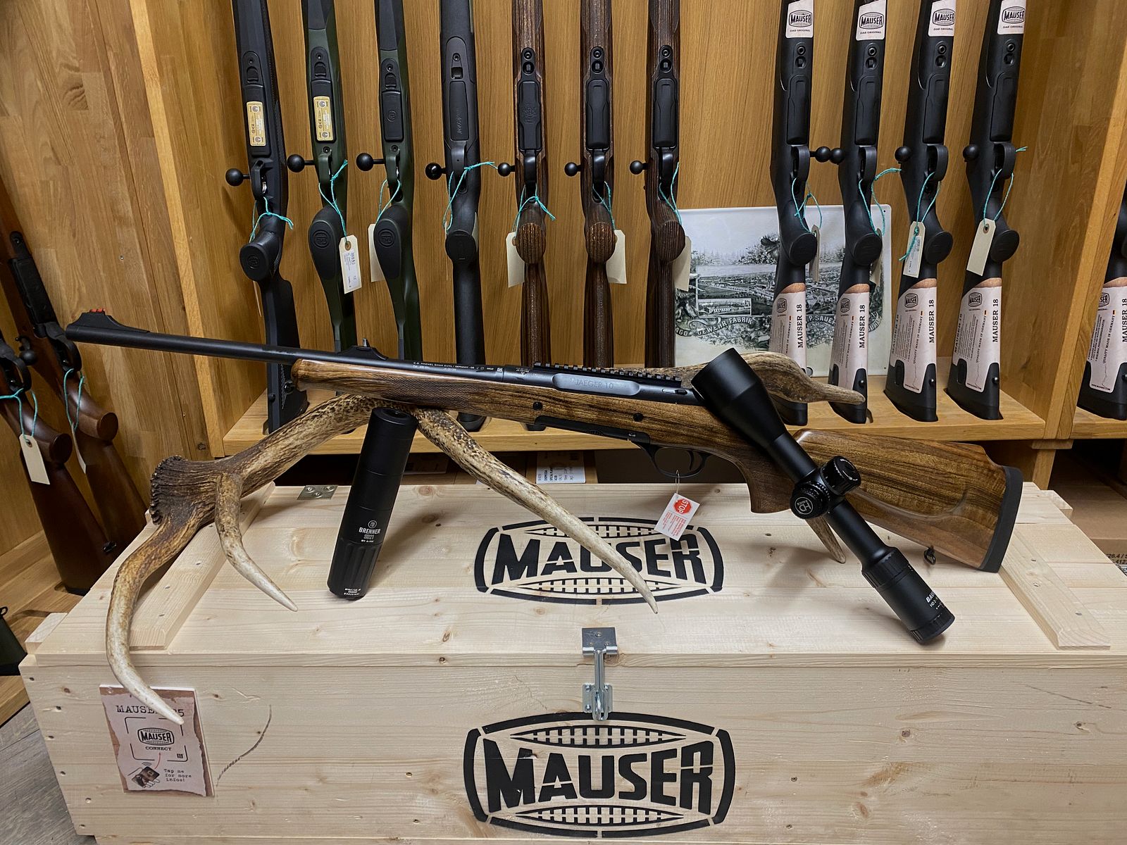 Haenel Jaeger 10 Lady Timber Compact, con Bauer HD 2-16x50 L7F ASV