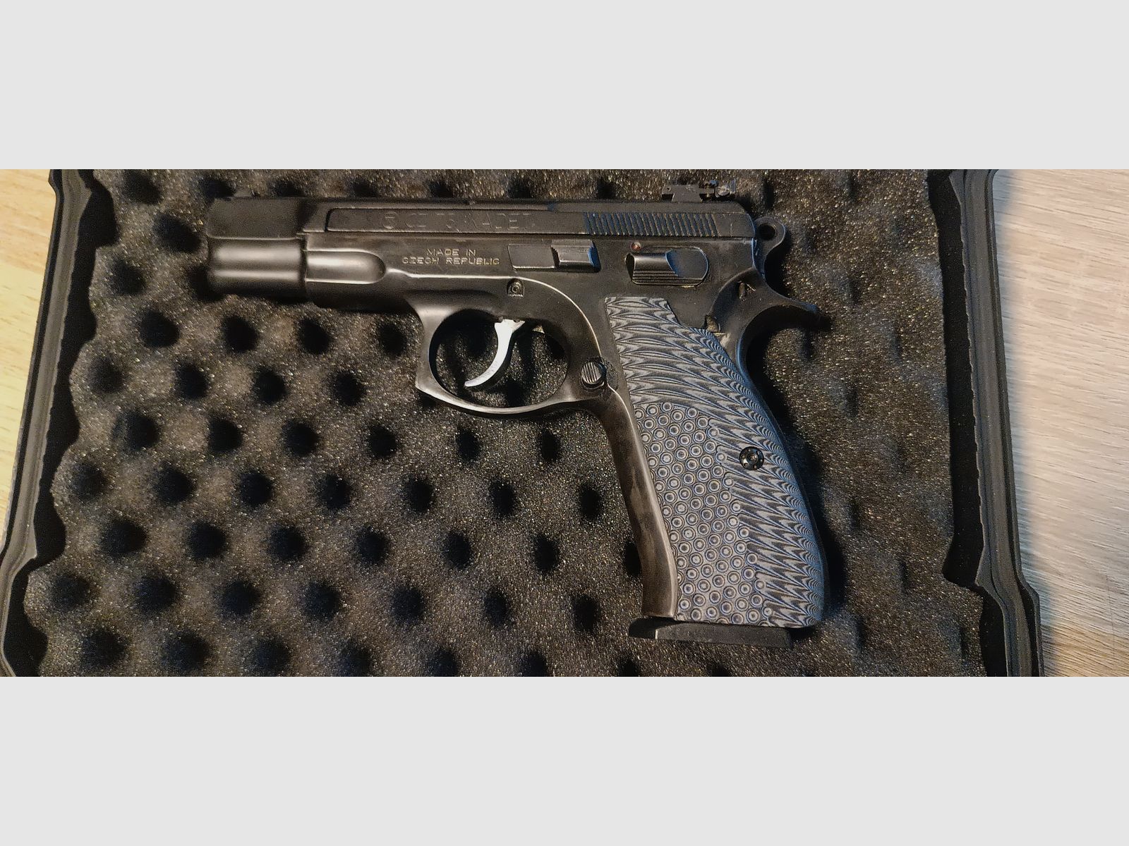 CZ 75B 9mm Luger mit Wechselsystem Kadet .22