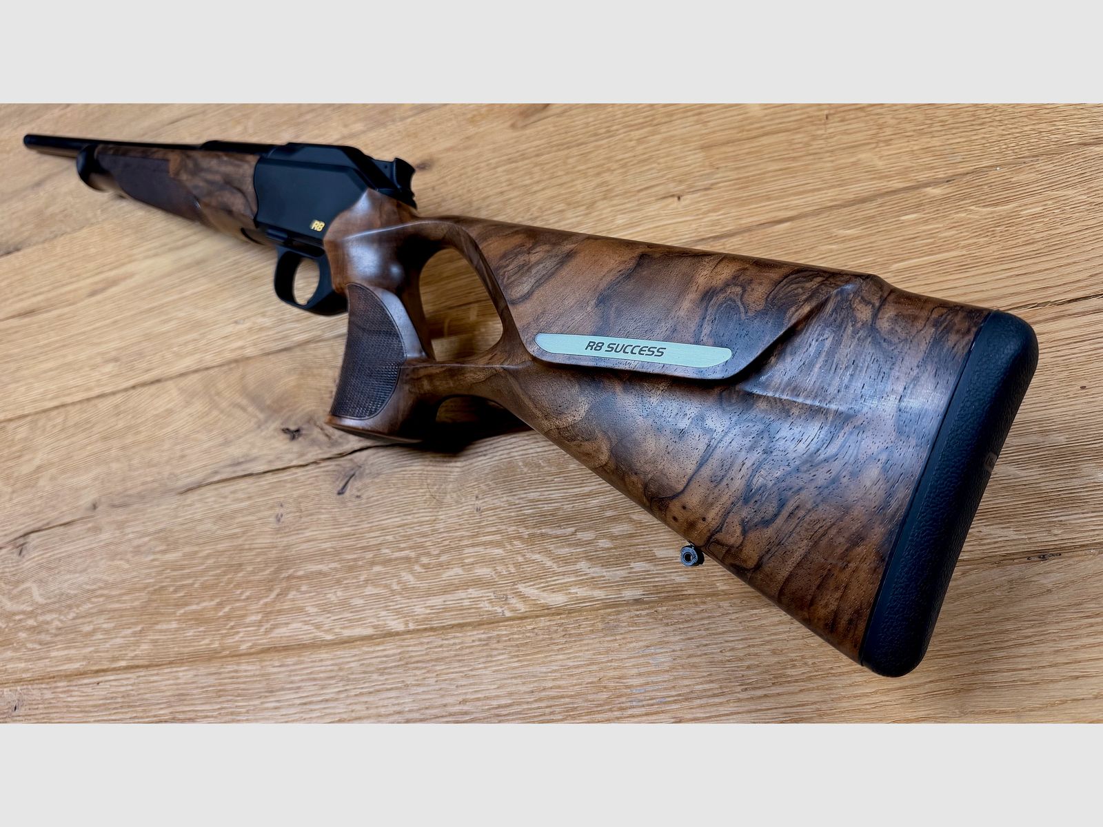 Blaser R8 Success / madera clase 4 / calibre y longitud de cañón a elección / oportunidad absoluta